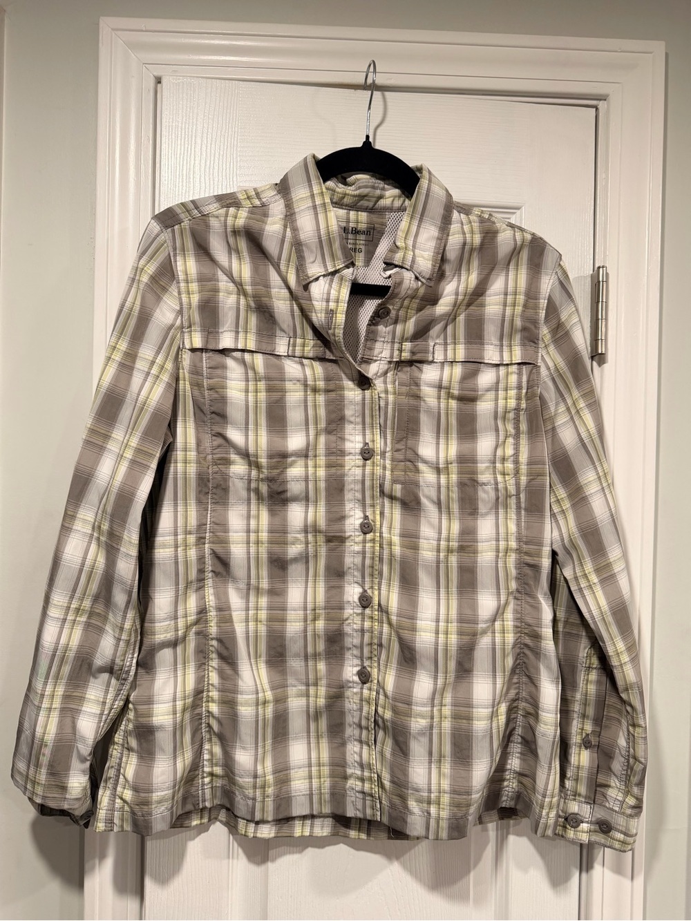 L.L. Bean Size S Green Gray Plaid Vented Nylon Hiking Trail Shirt Secure Pocket